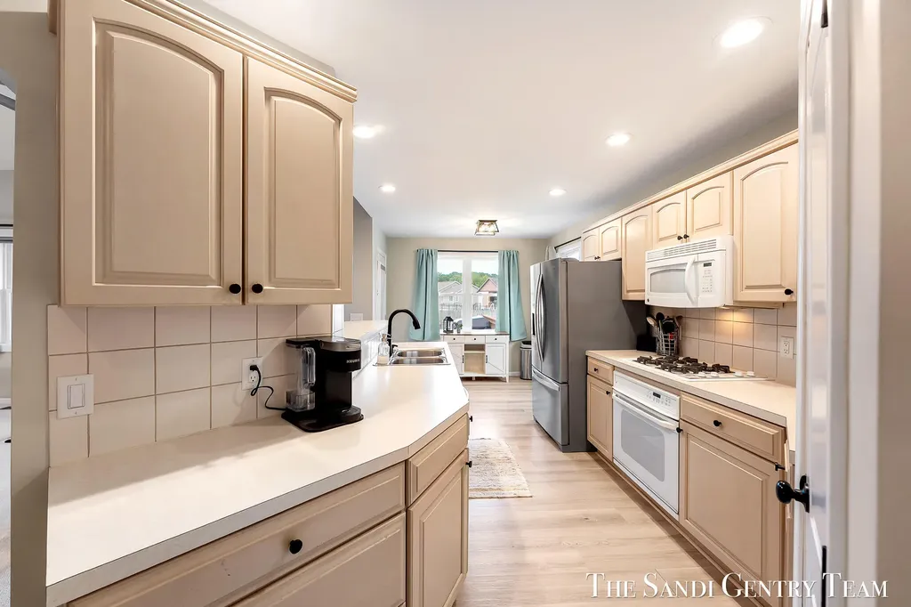 4007 Meadow Lane Fruitport Charter Township MI 49444