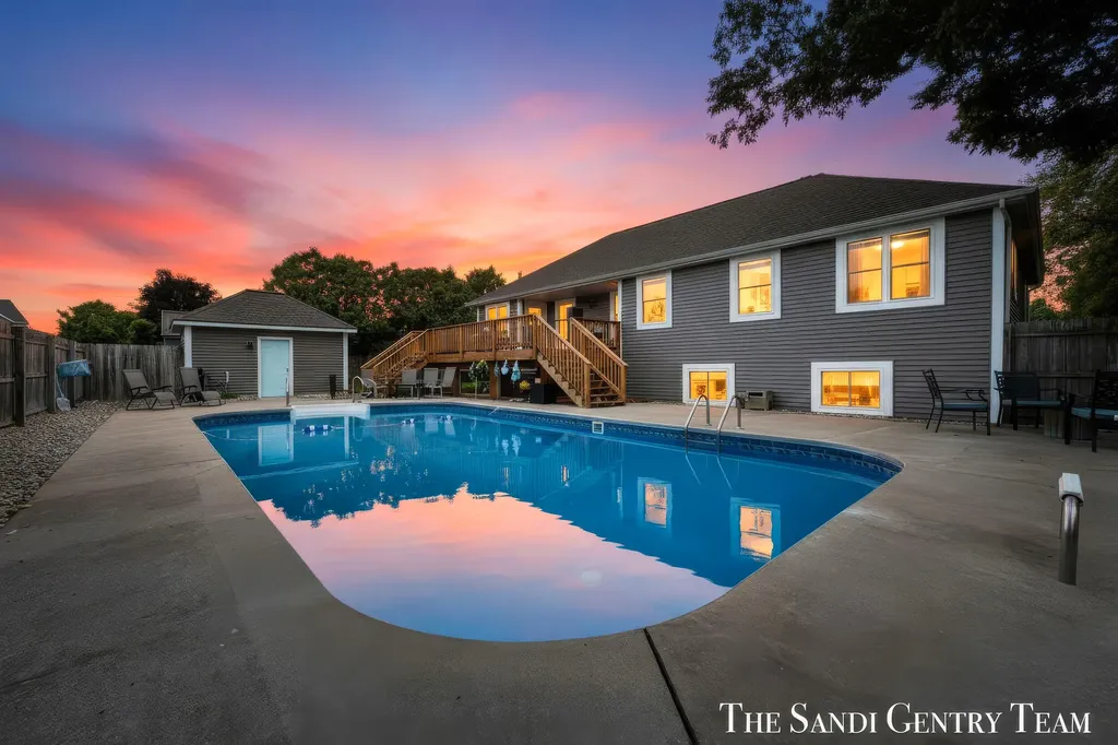 4007 Meadow Lane Fruitport Charter Township MI 49444