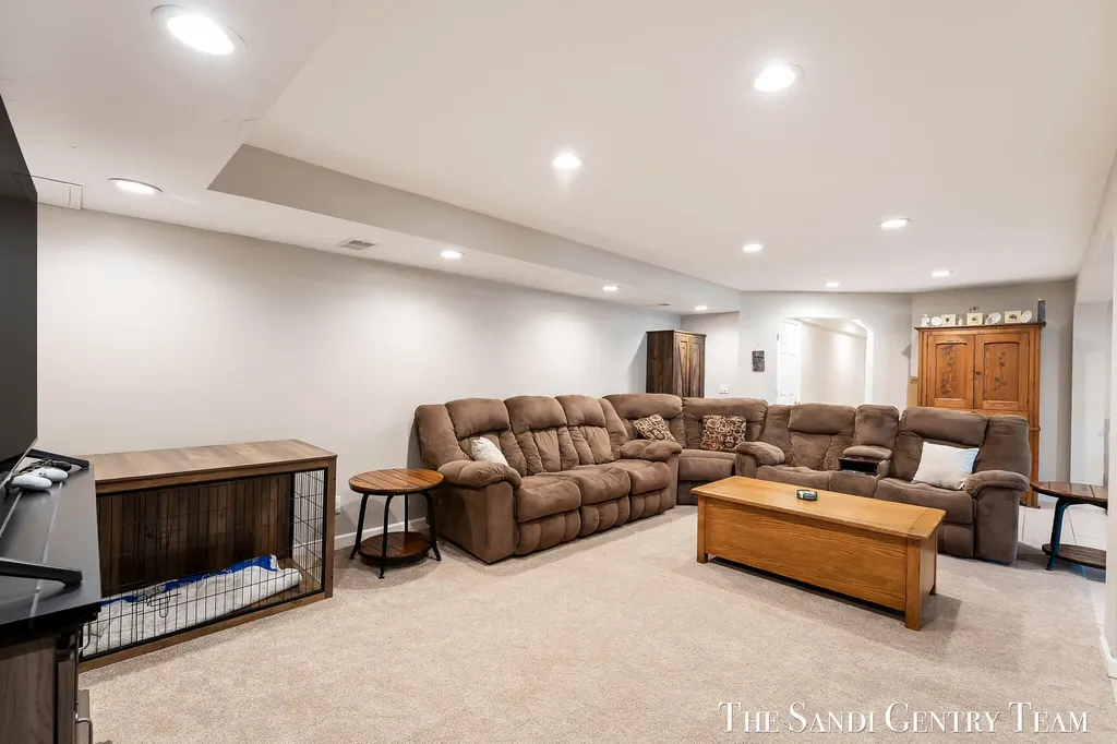 4007 Meadow Lane Fruitport Charter Township MI 49444