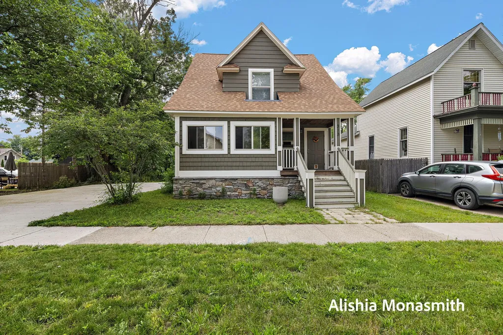 313 N 5th Street Grand Haven City MI 49417
