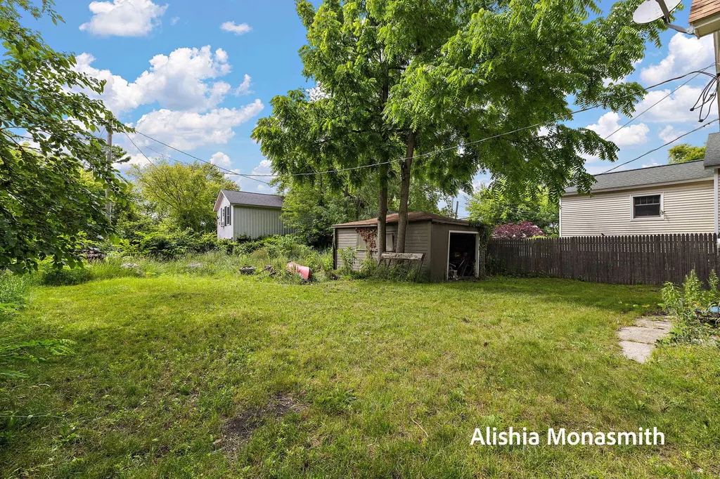 313 N 5th Street Grand Haven City MI 49417