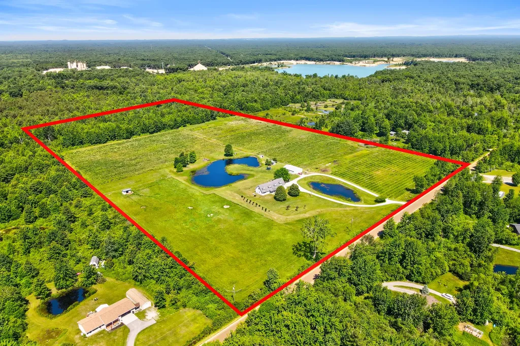 4763 Putnam Road Dalton Township MI 49445