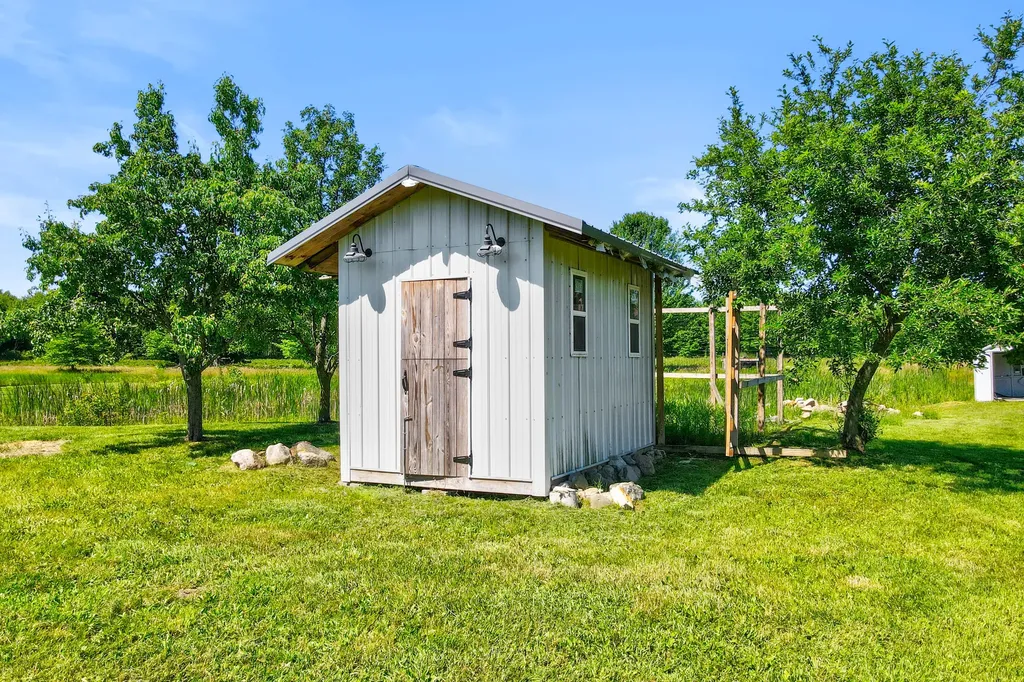 4763 Putnam Road Dalton Township MI 49445