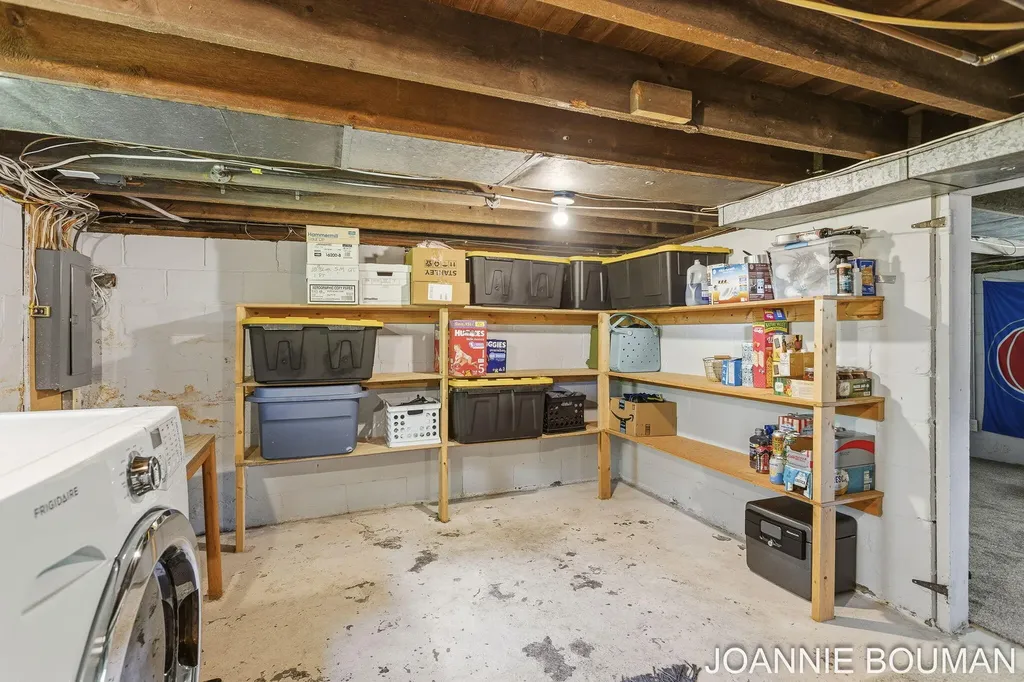 228 N Ottawa Street Zeeland City MI 49464