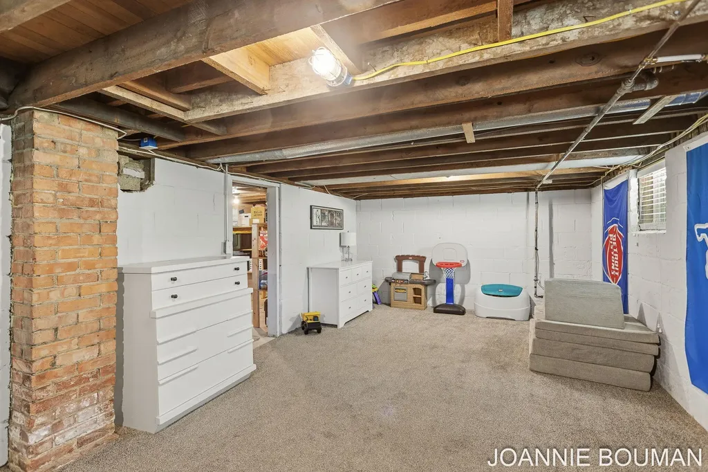 228 N Ottawa Street Zeeland City MI 49464