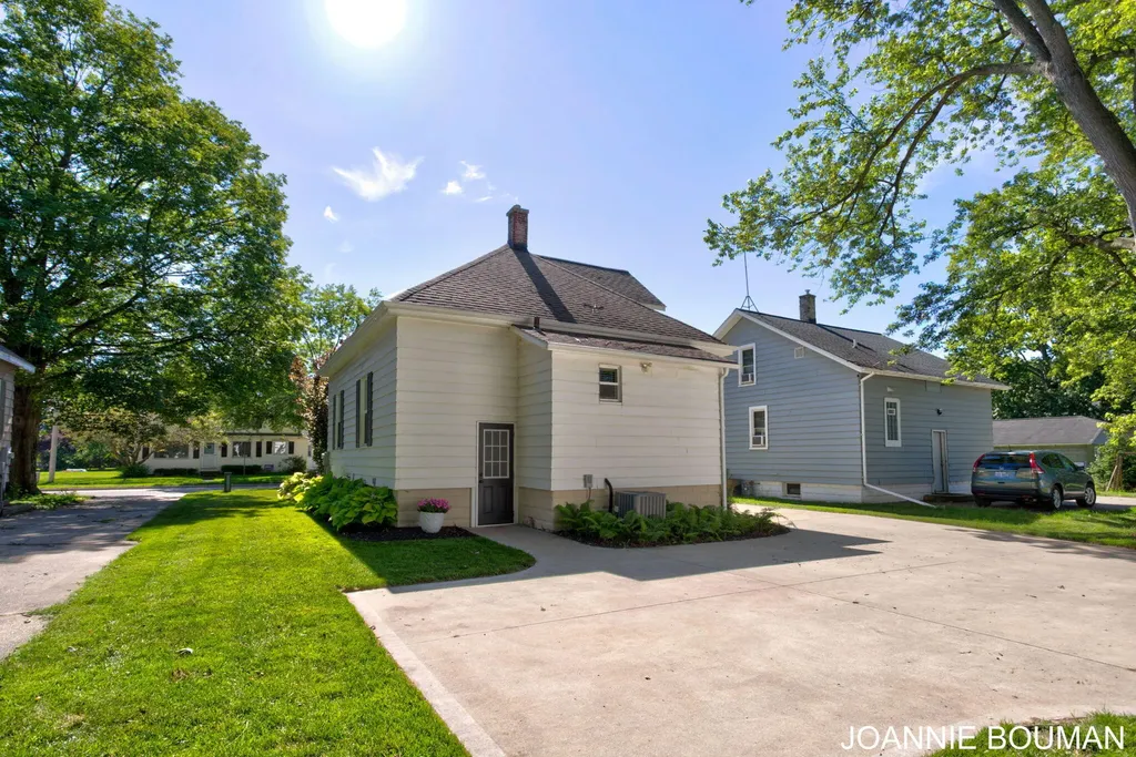 228 N Ottawa Street Zeeland City MI 49464