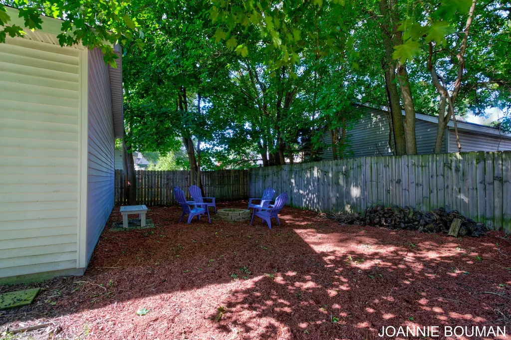 228 N Ottawa Street Zeeland City MI 49464