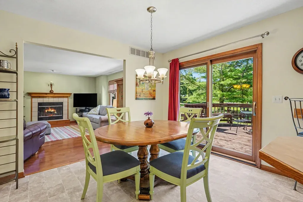 1864 Erin Isle Drive Park Township MI 49424
