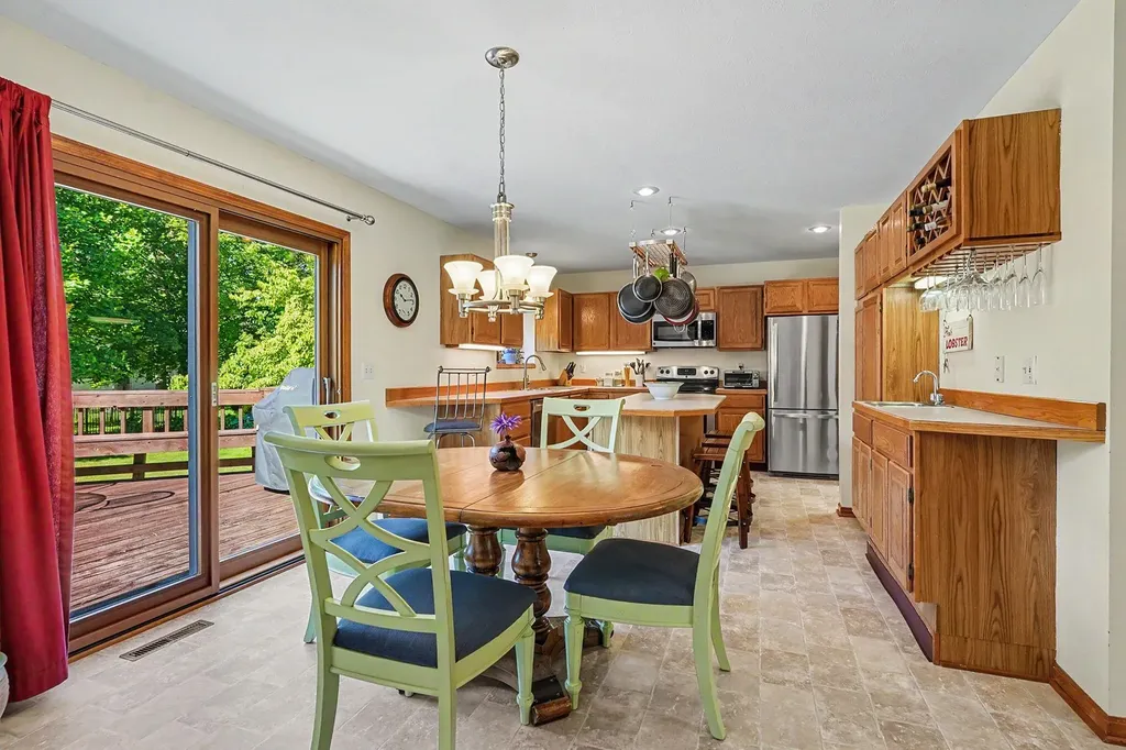 1864 Erin Isle Drive Park Township MI 49424