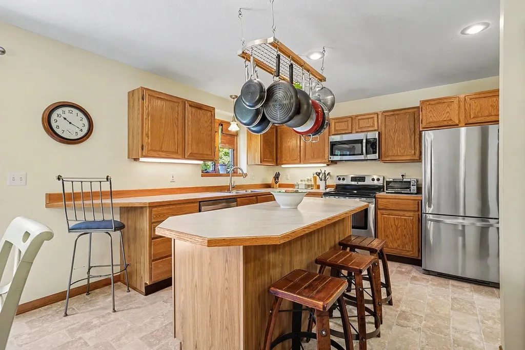 1864 Erin Isle Drive Park Township MI 49424