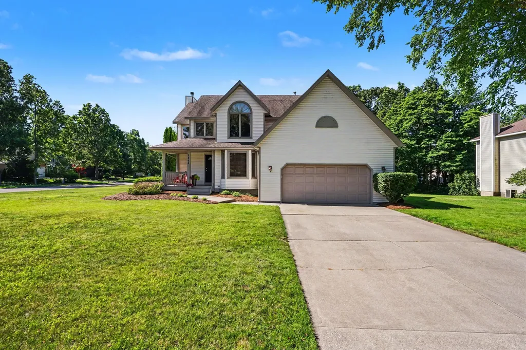 1864 Erin Isle Drive Park Township MI 49424