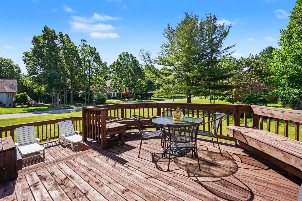 1864 Erin Isle Drive Park Township MI 49424