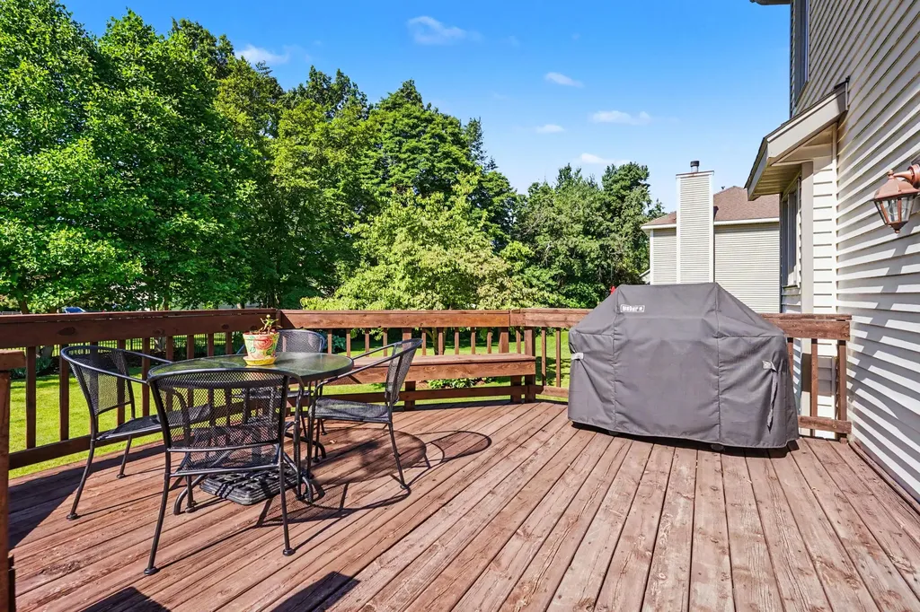 1864 Erin Isle Drive Park Township MI 49424