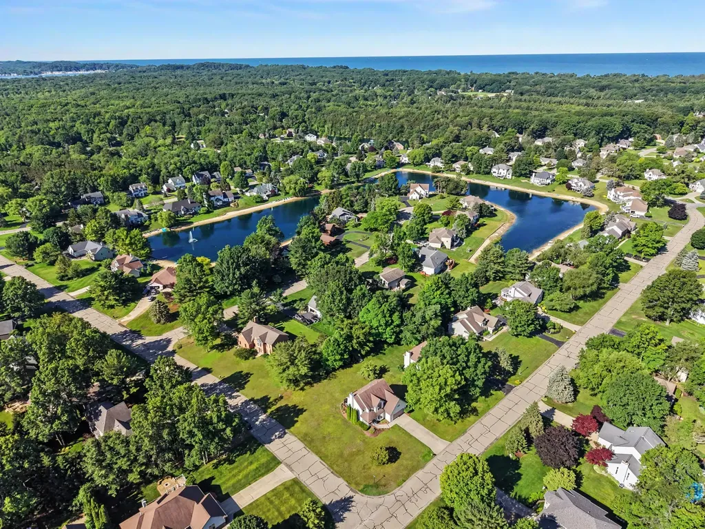 1864 Erin Isle Drive Park Township MI 49424