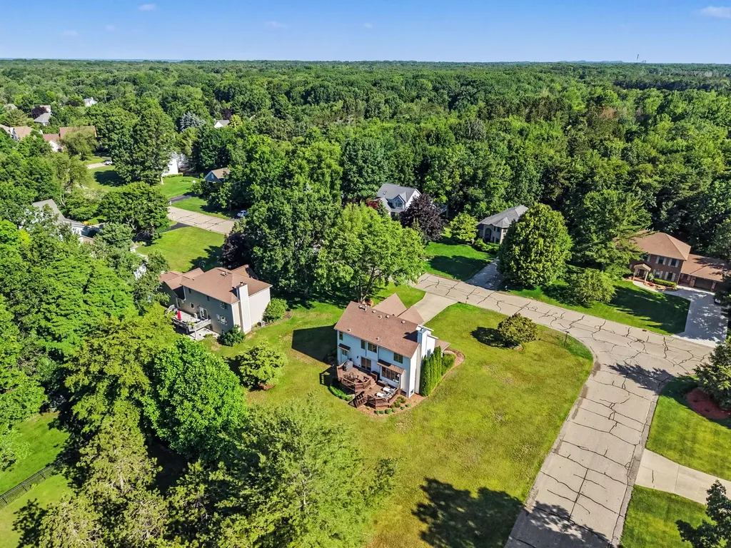 1864 Erin Isle Drive Park Township MI 49424