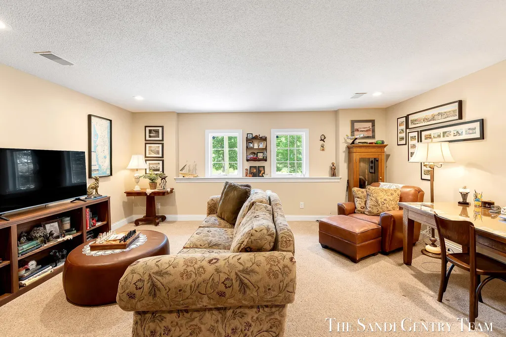 931 Bluff Creek Drive Grand Haven City MI 49417