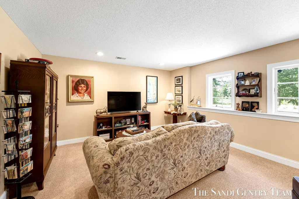 931 Bluff Creek Drive Grand Haven City MI 49417