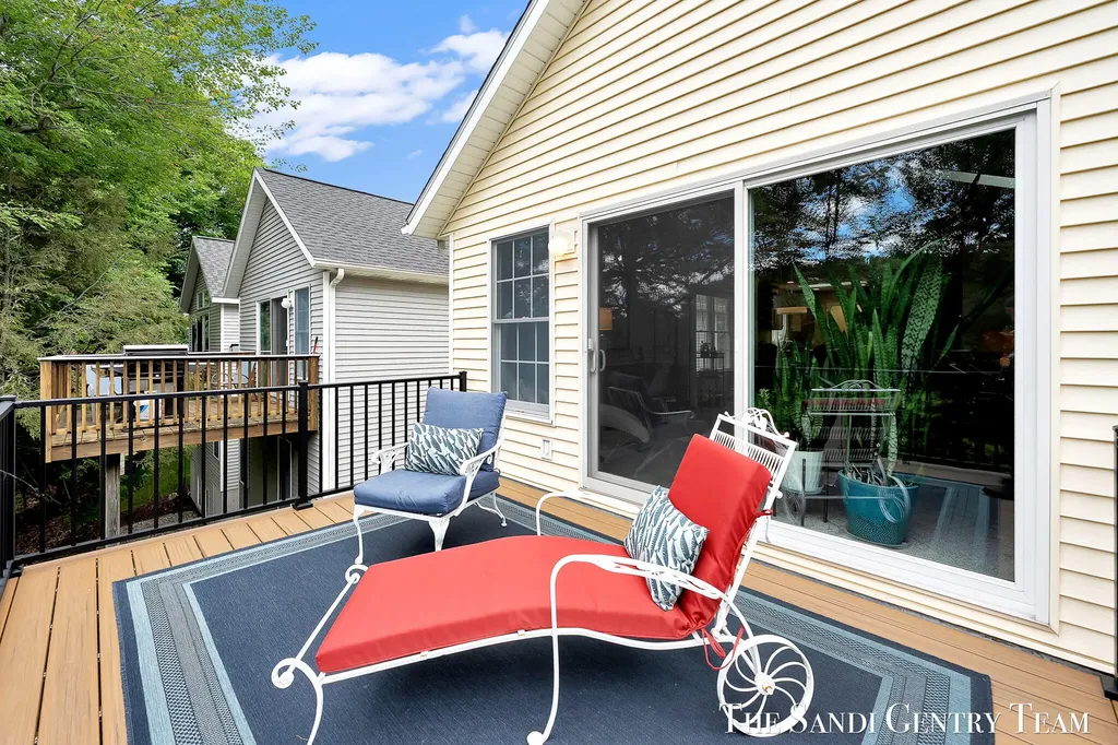 931 Bluff Creek Drive Grand Haven City MI 49417