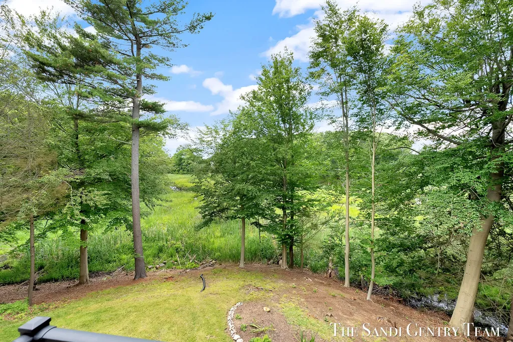 931 Bluff Creek Drive Grand Haven City MI 49417