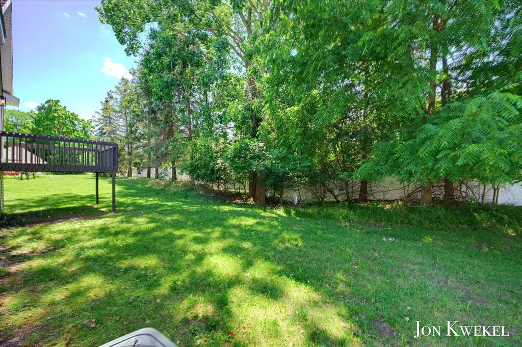 3547 Breton Valley SE Kentwood City MI 49512