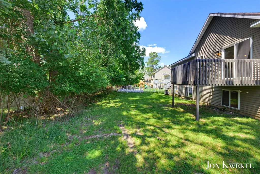3547 Breton Valley SE Kentwood City MI 49512