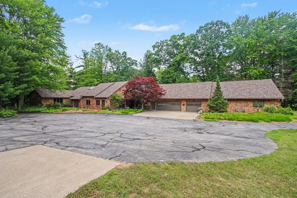 4191 E Fruitport Road Fruitport Charter Township MI 49415