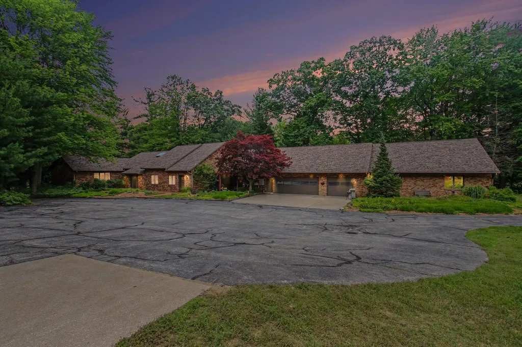 4191 E Fruitport Road Fruitport Charter Township MI 49415