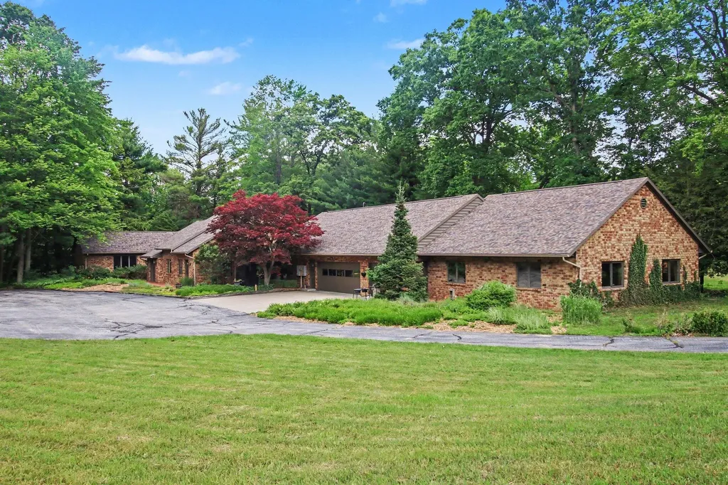 4191 E Fruitport Road Fruitport Charter Township MI 49415