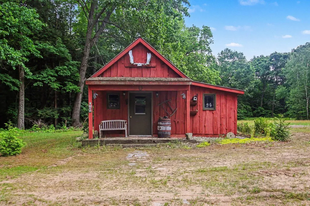 4191 E Fruitport Road Fruitport Charter Township MI 49415