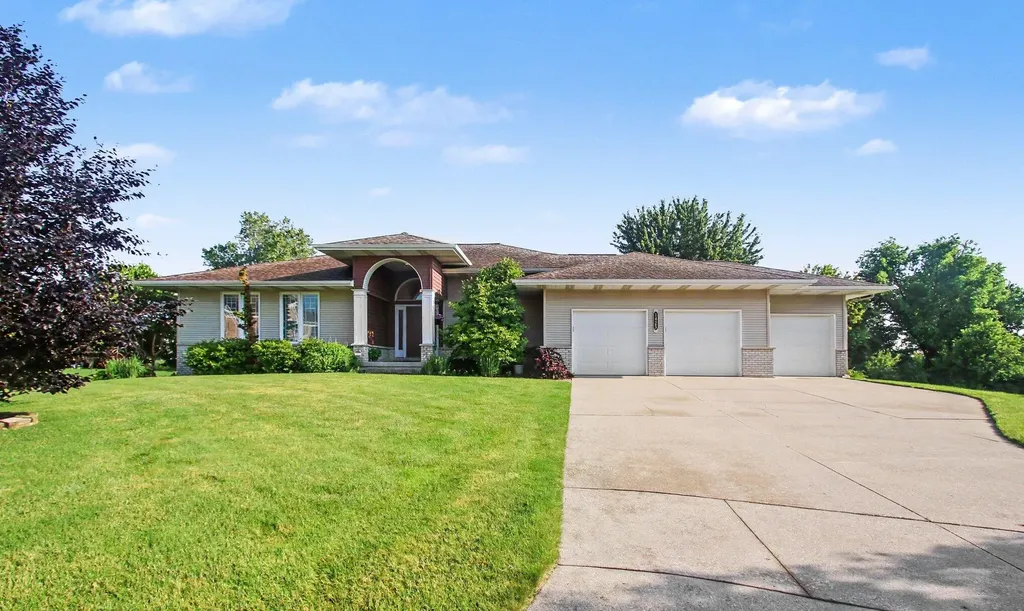 1425 Crystalline Drive SE Gaines Charter Township MI 49316