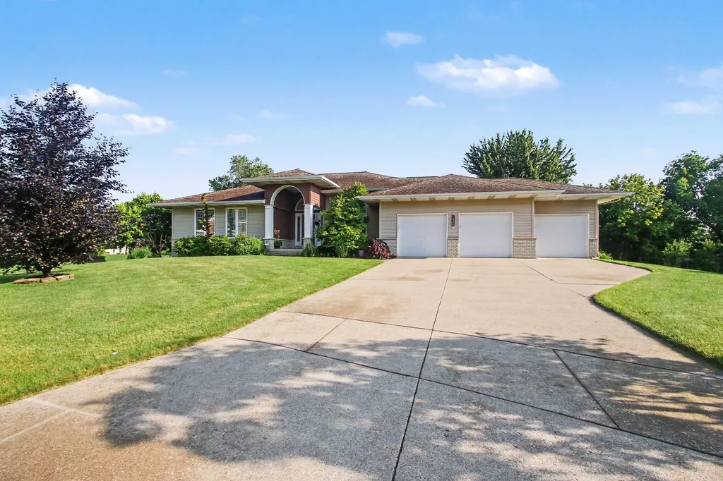 1425 Crystalline Drive SE Gaines Charter Township MI 49316