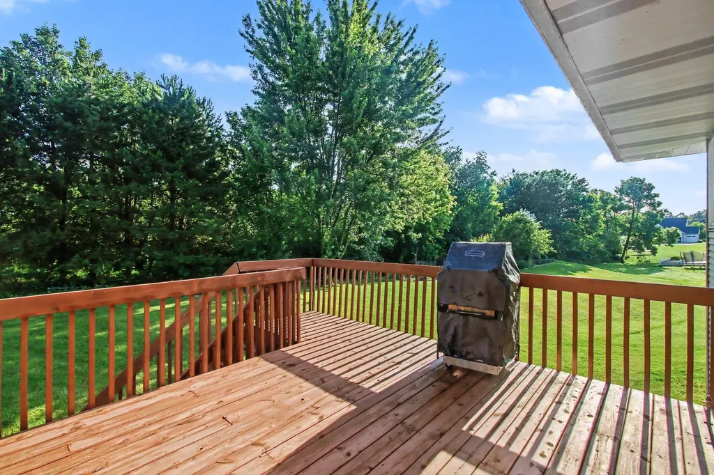 1425 Crystalline Drive SE Gaines Charter Township MI 49316