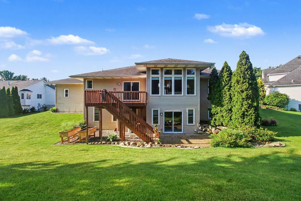 1425 Crystalline Drive SE Gaines Charter Township MI 49316