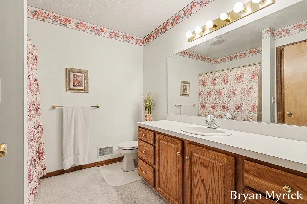 1581 Castlemaine Drive Holland Charter Township MI 49464