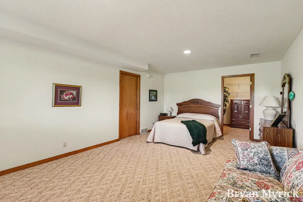 1581 Castlemaine Drive Holland Charter Township MI 49464