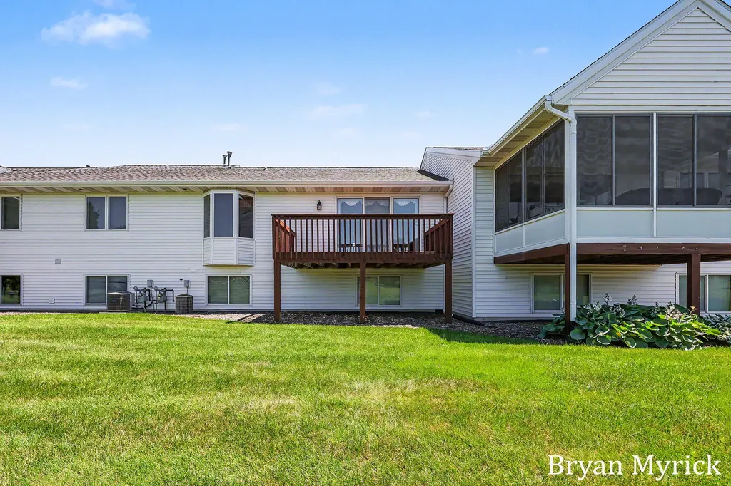 1581 Castlemaine Drive Holland Charter Township MI 49464