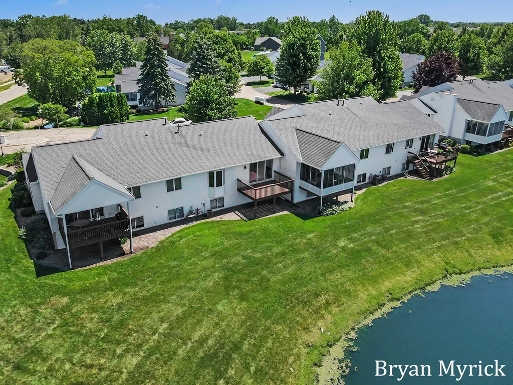1581 Castlemaine Drive Holland Charter Township MI 49464