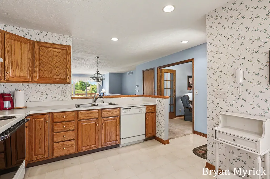 1581 Castlemaine Drive Holland Charter Township MI 49464