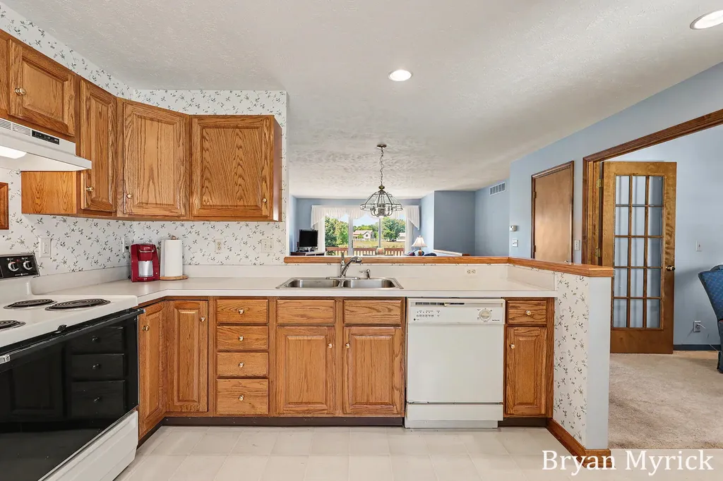 1581 Castlemaine Drive Holland Charter Township MI 49464