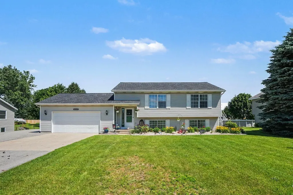 6545 Pierce Street Allendale Charter Township MI 49401