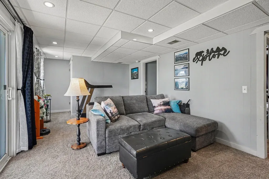 6545 Pierce Street Allendale Charter Township MI 49401