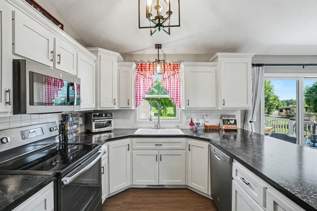 6545 Pierce Street Allendale Charter Township MI 49401