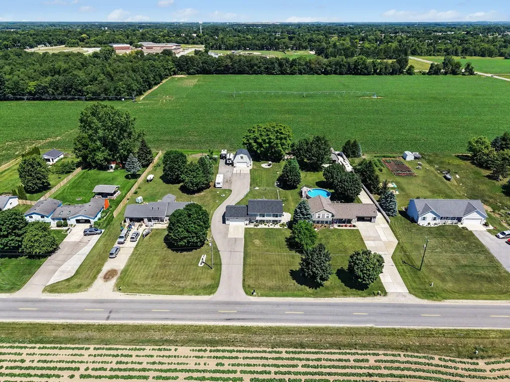 6545 Pierce Street Allendale Charter Township MI 49401