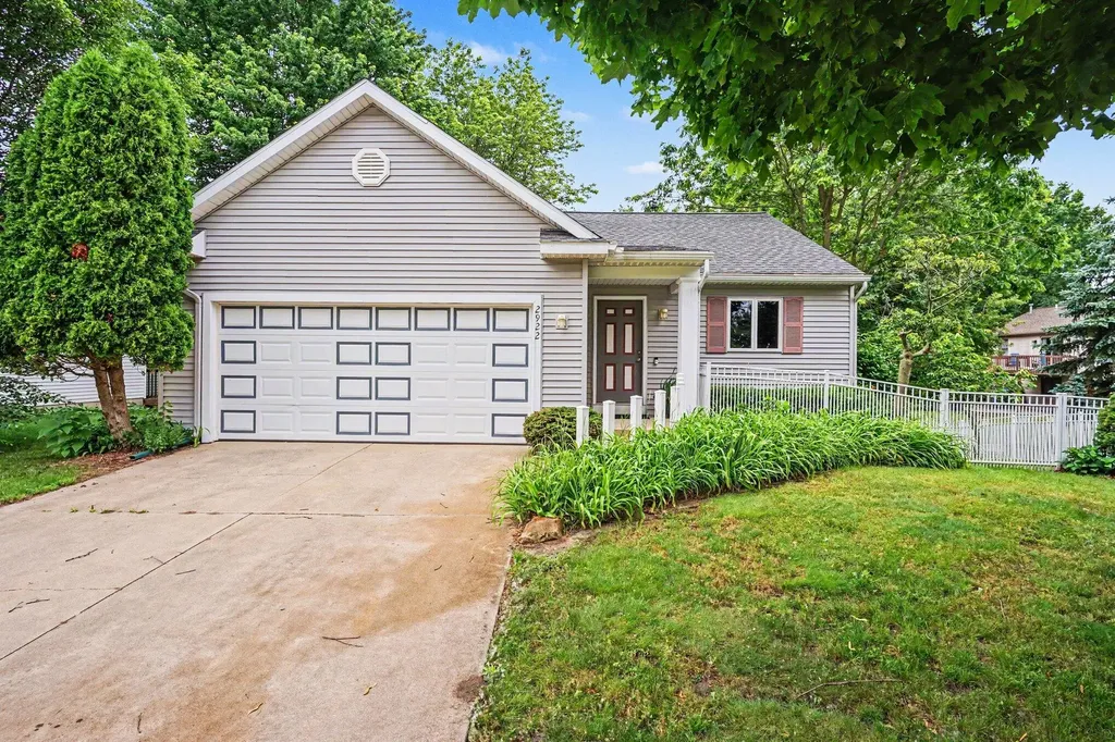 2922 Riley Ridge Road Holland Charter Township MI 49424