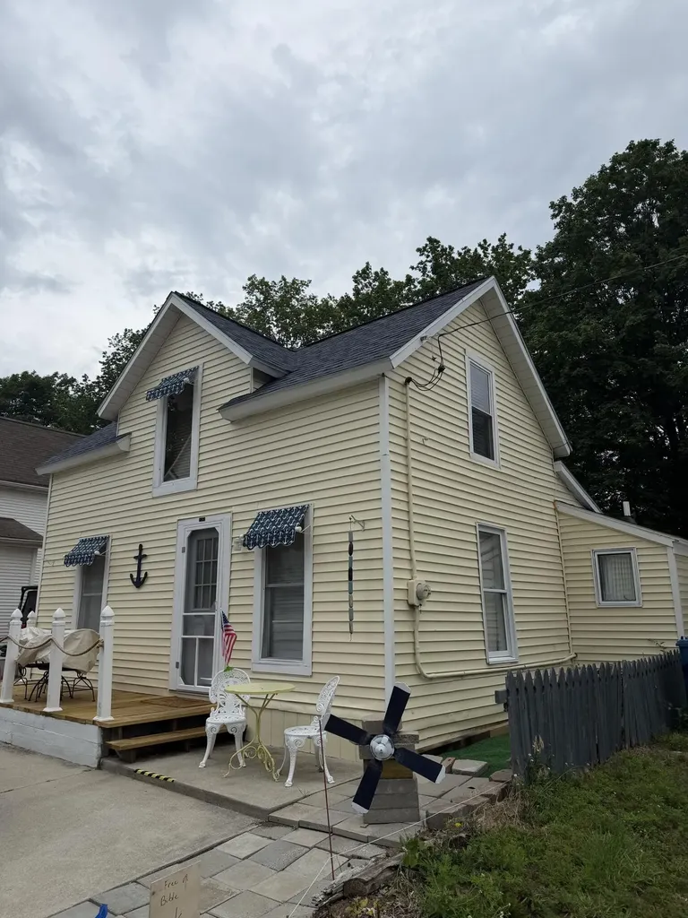 2243 1st Avenue Park Township MI 49424