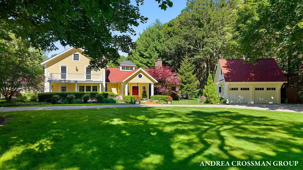 2075 Lakeshore Drive Ganges Township MI 49408
