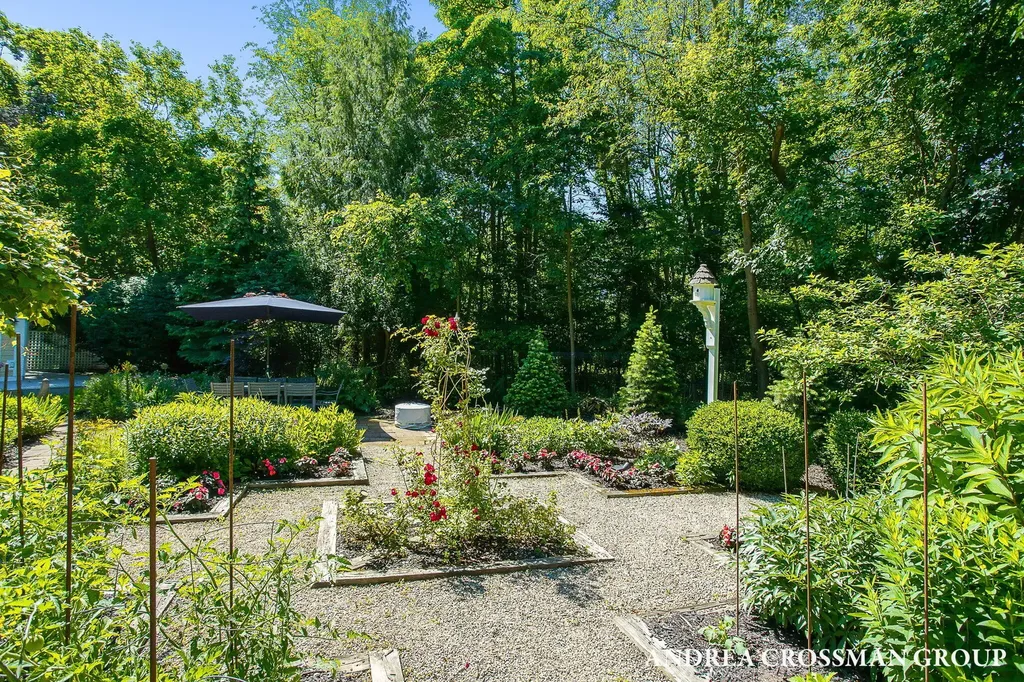 2075 Lakeshore Drive Ganges Township MI 49408