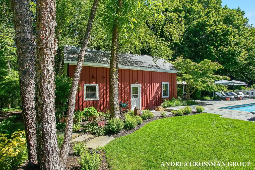 2075 Lakeshore Drive Ganges Township MI 49408