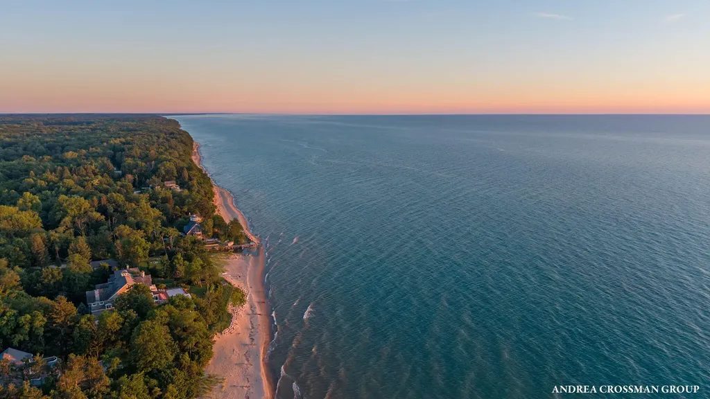 2075 Lakeshore Drive Ganges Township MI 49408