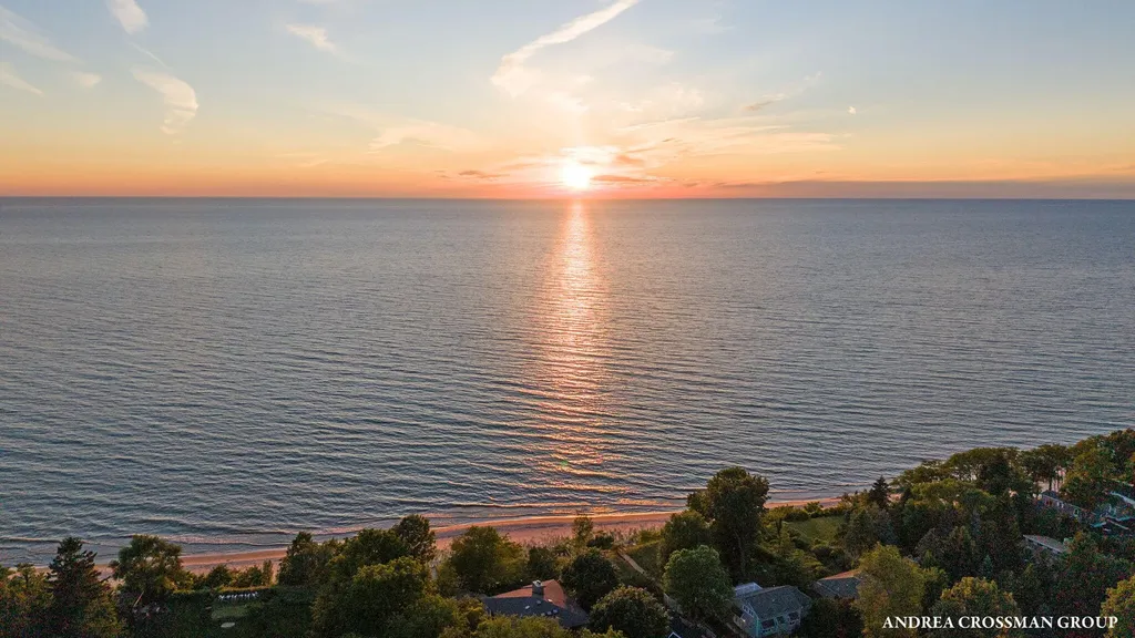 2075 Lakeshore Drive Ganges Township MI 49408